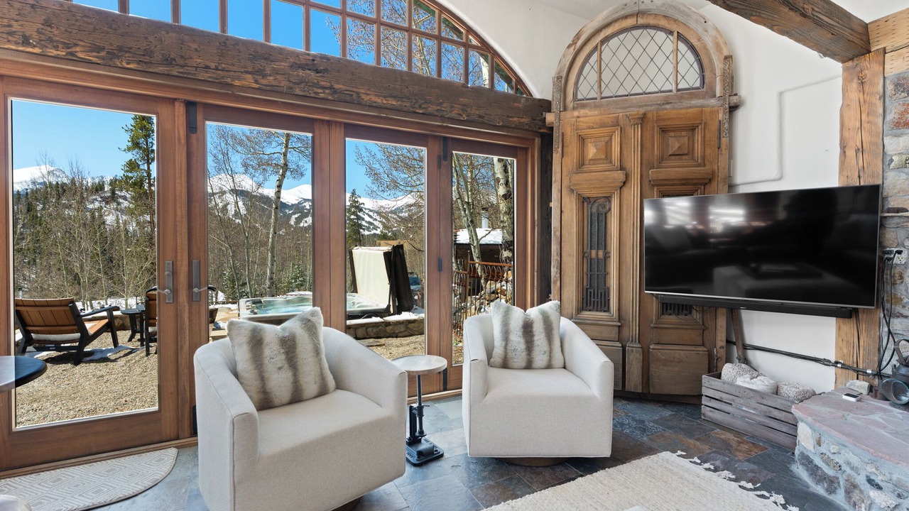 Photo of Livingroom in Baldy Mountain