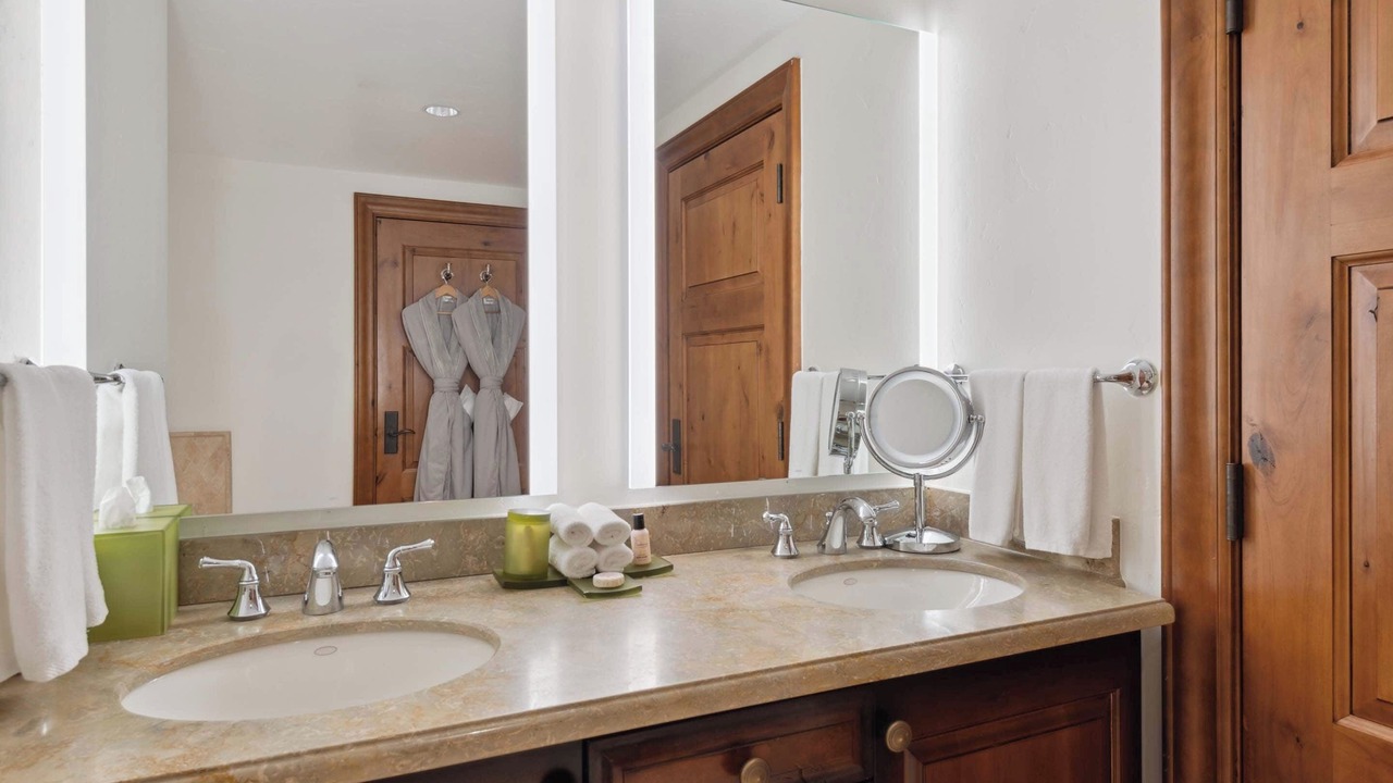 Photo of Bathroom in Highlands Townhomes
