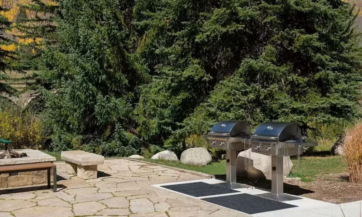 Photo of Outdoor in Highland Meadows