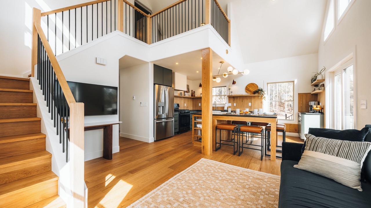 Photo of Livingroom in Black Hawk