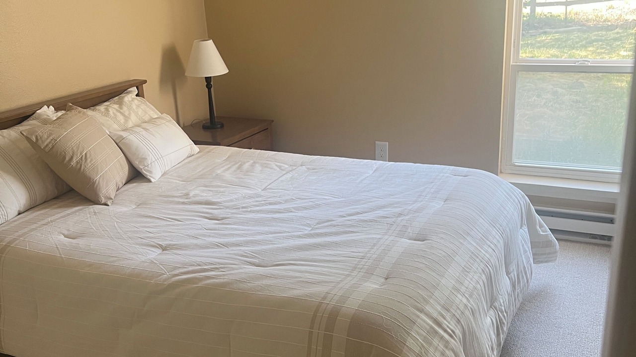 Photo of Bedroom in Devil's Thumb - Rolling Hill
