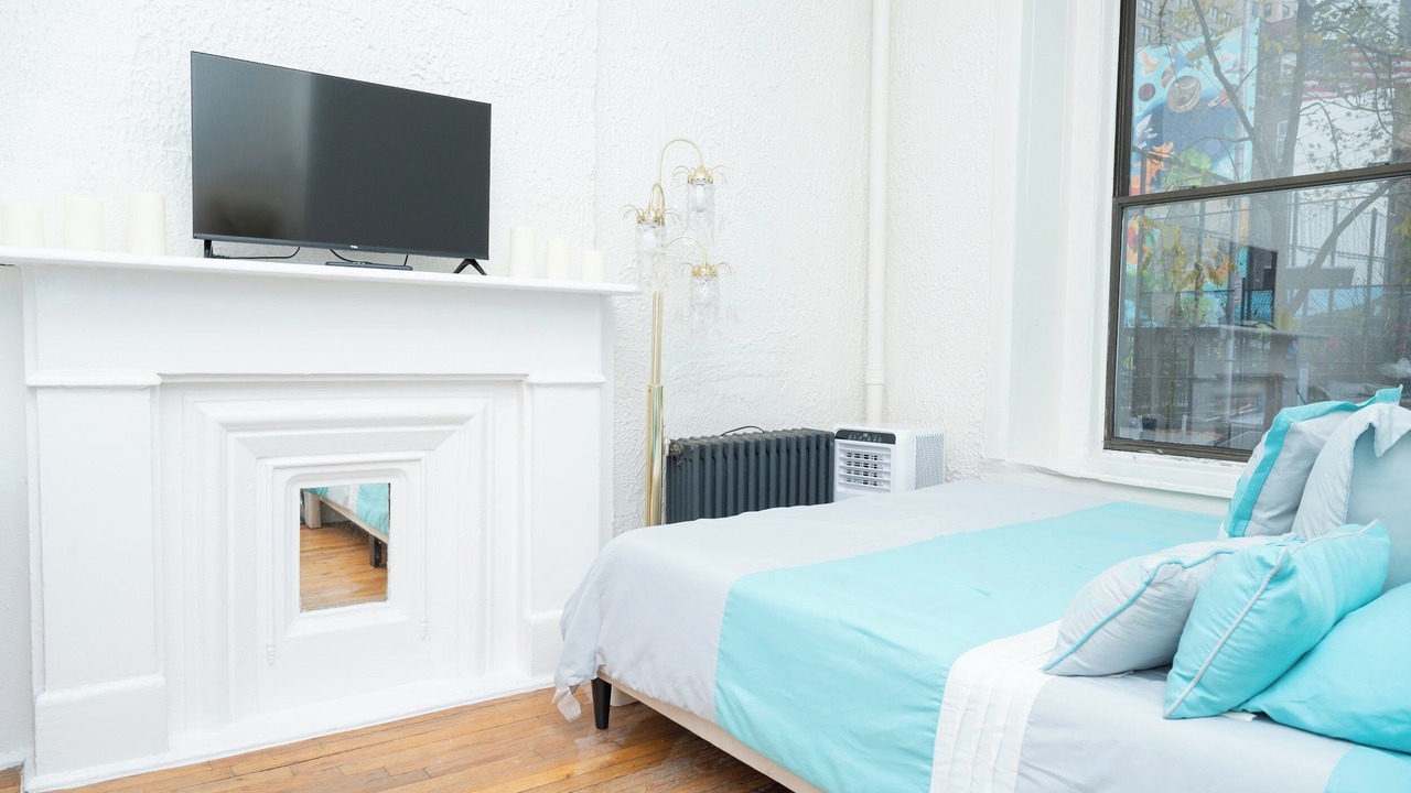 Photo of Bedroom in Central Park West