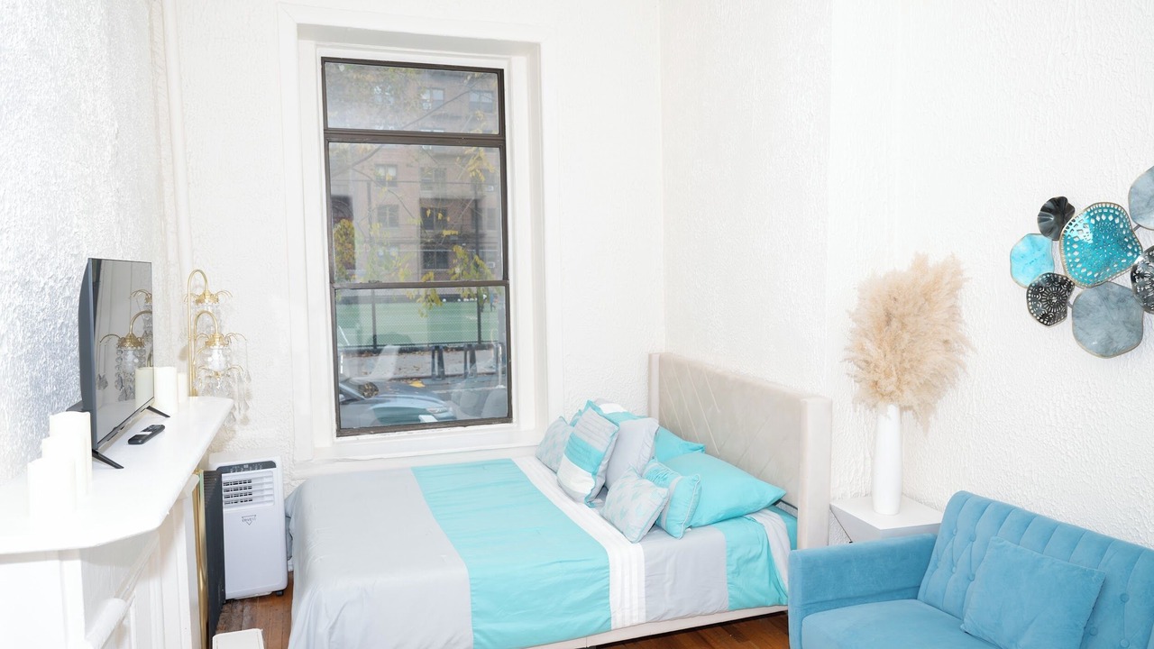 Photo of Bedroom in Central Park West