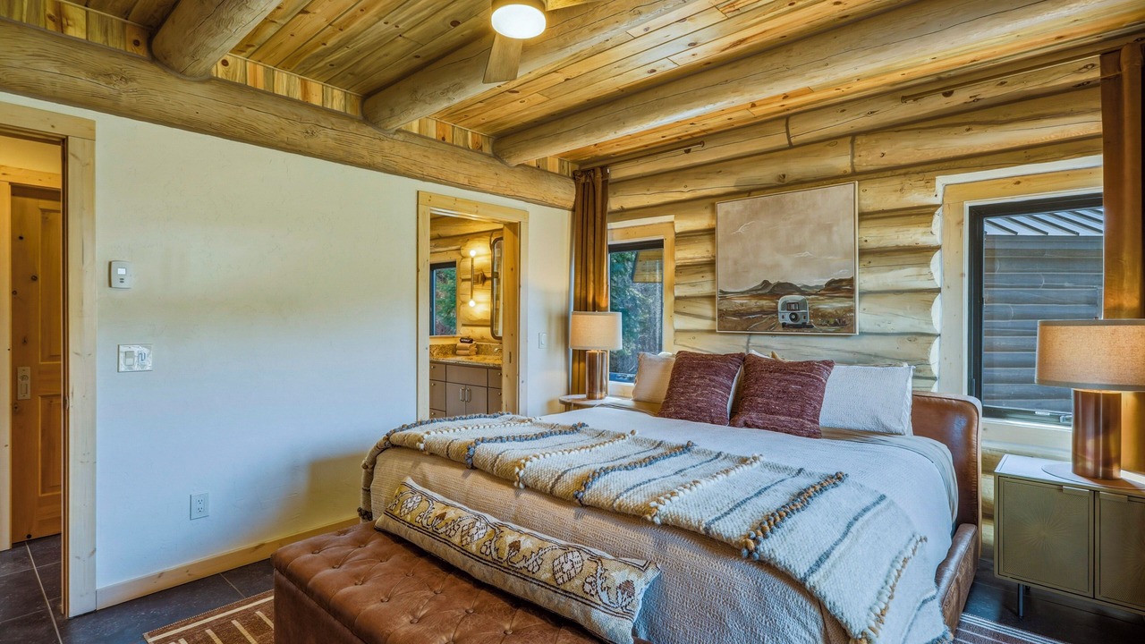 Photo of Bedroom in San Juan River Village