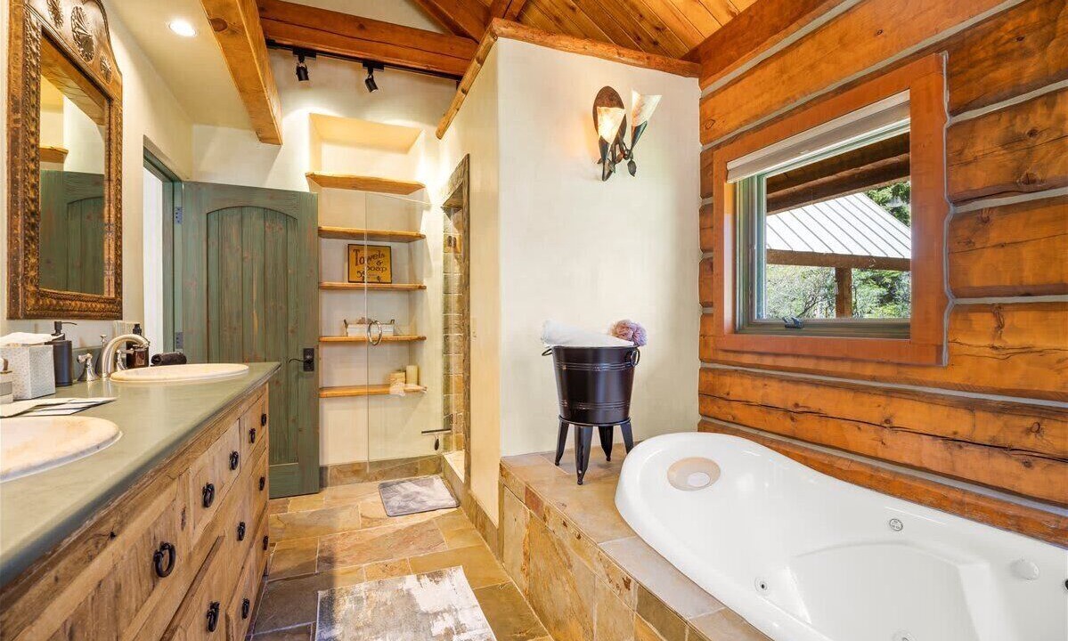 Photo of Bathroom in Dolores