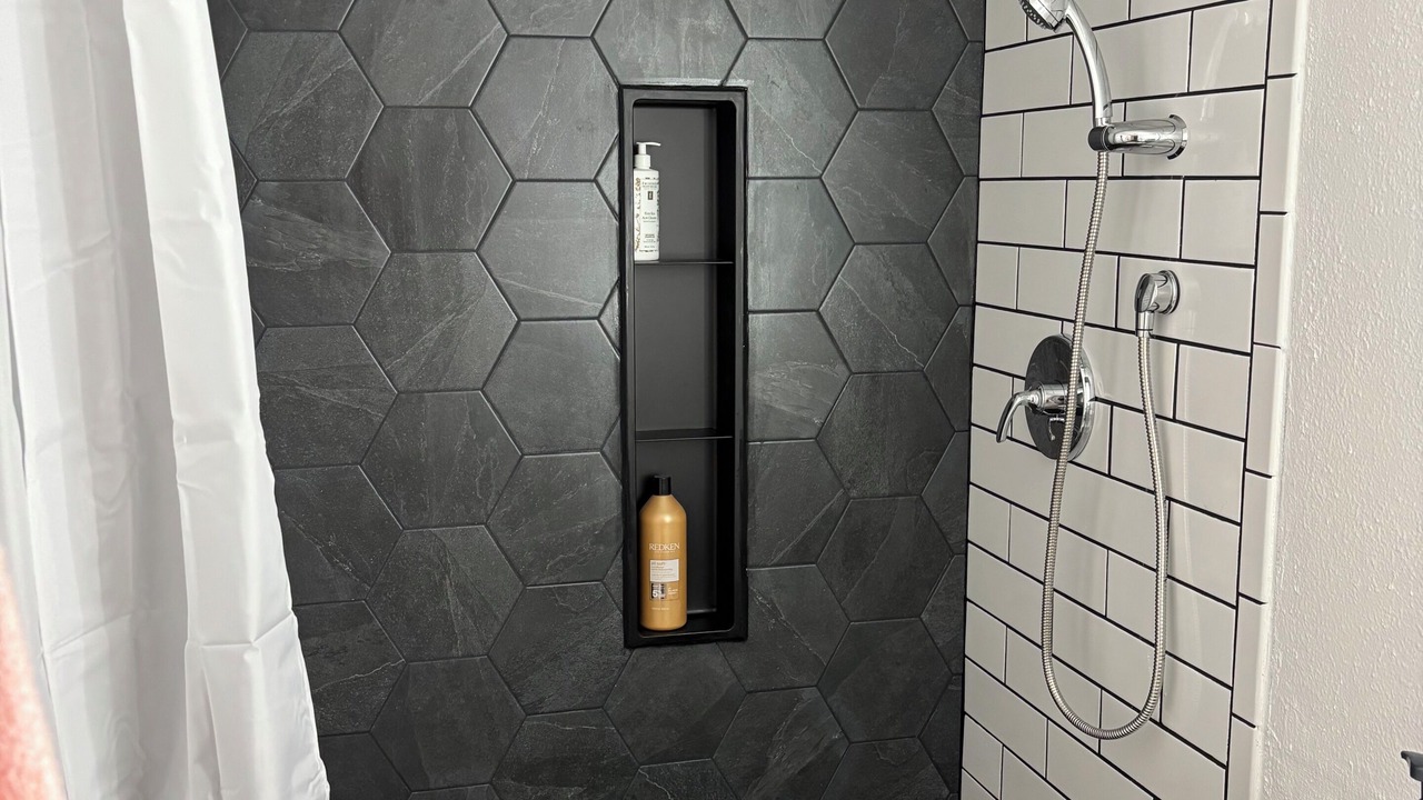 Photo of Bathroom in Evergreen Meadows