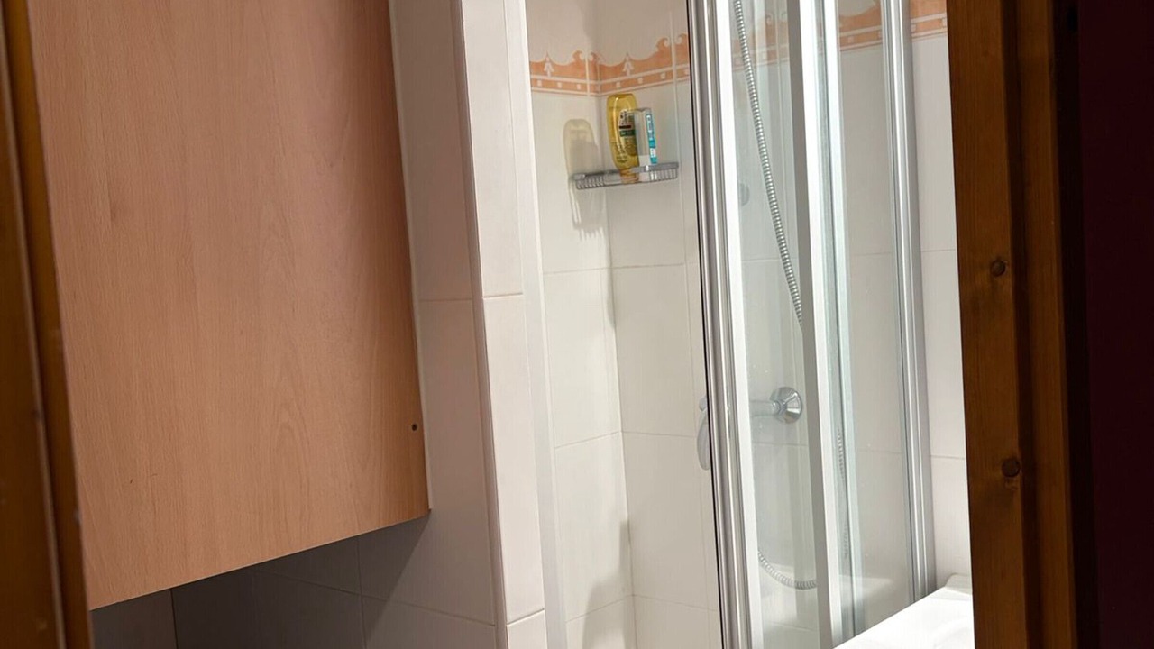 Photo of Bathroom in Demi-Quartier