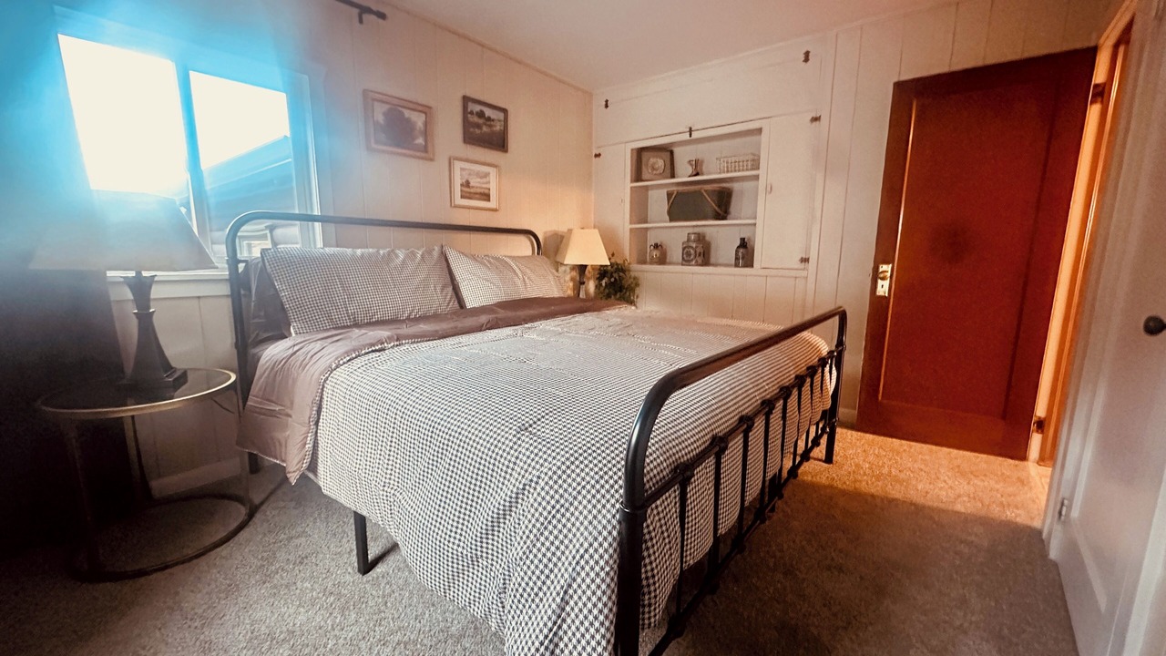 Photo of Bedroom in Larkspur