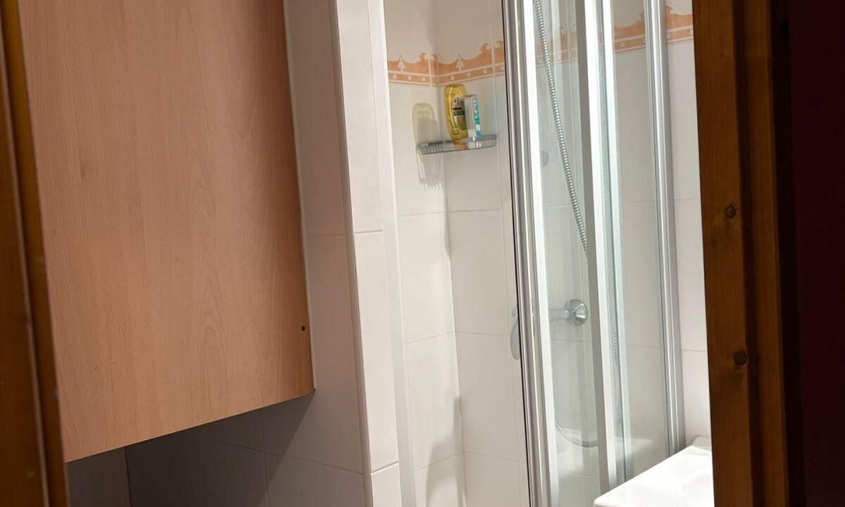 Photo of Bathroom in Demi-Quartier