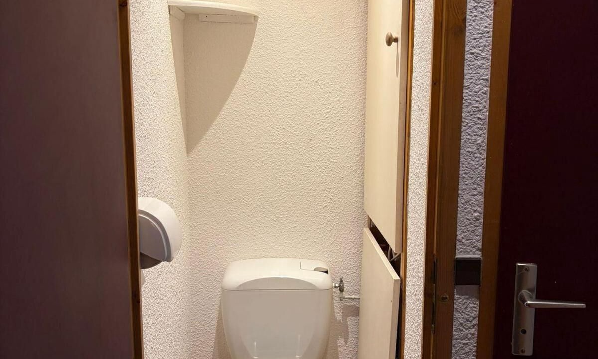 Photo of Bathroom in Demi-Quartier