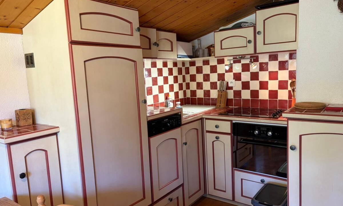 Photo of Kitchen in Demi-Quartier