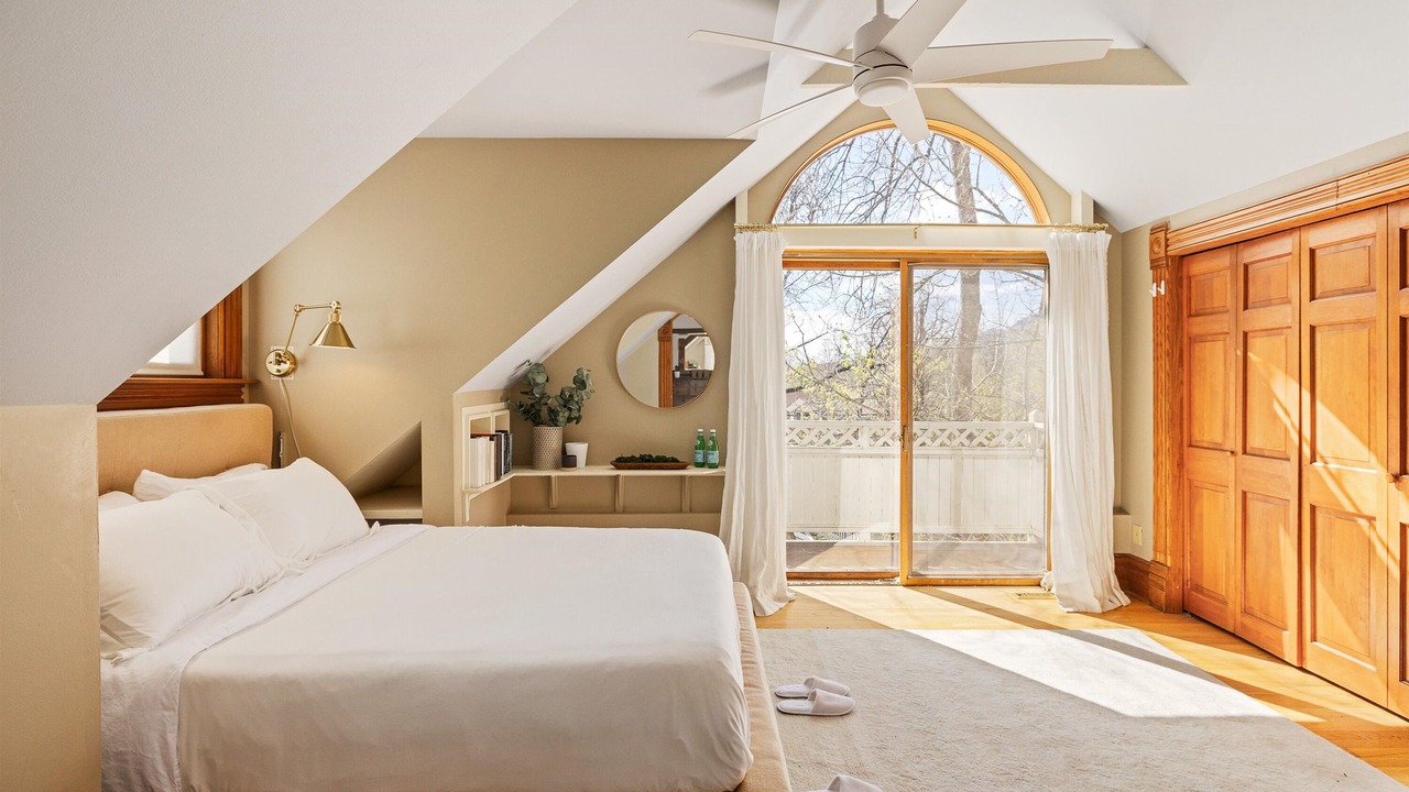 Photo of Bedroom in Whittier