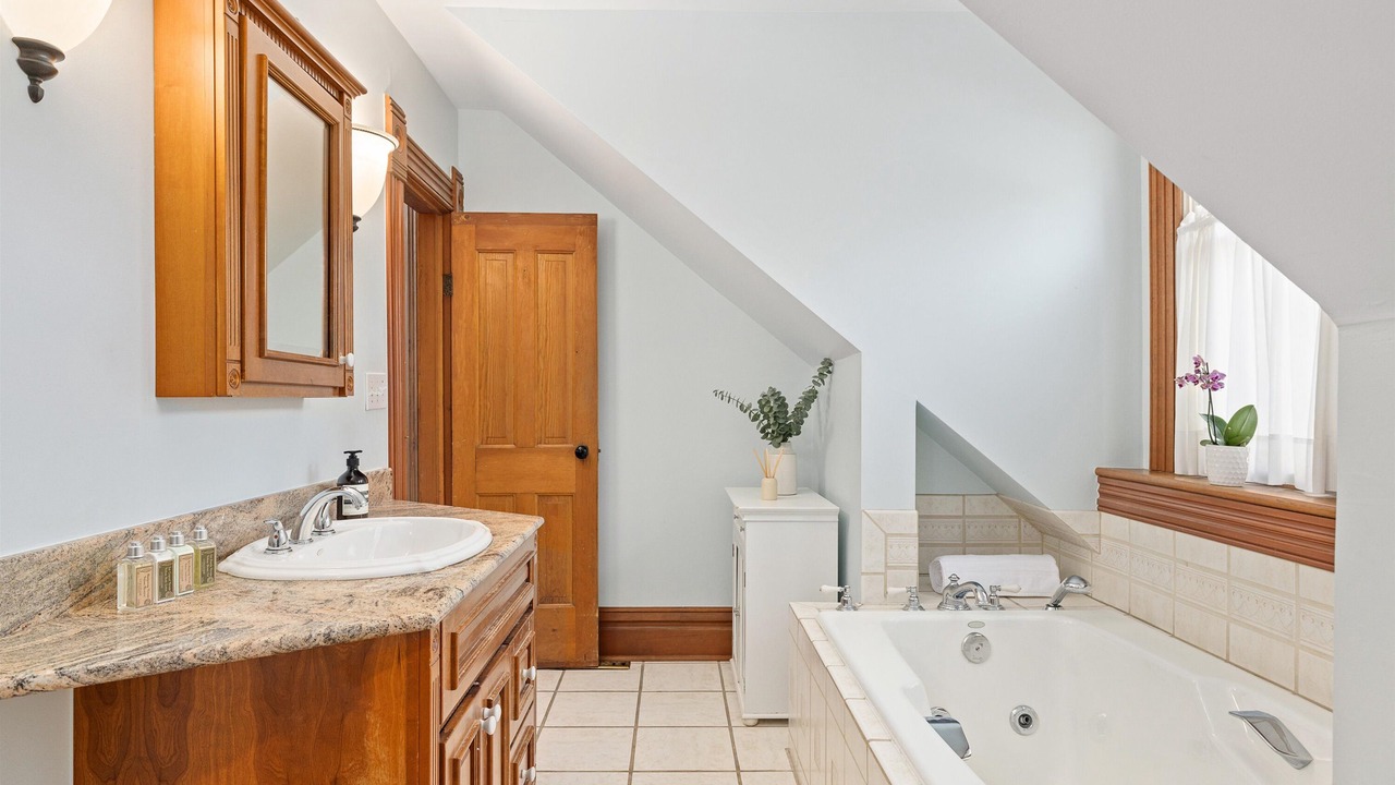 Photo of Bathroom in Whittier