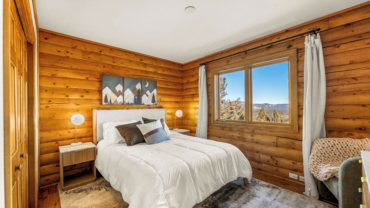 Photo of Bedroom in Bailey