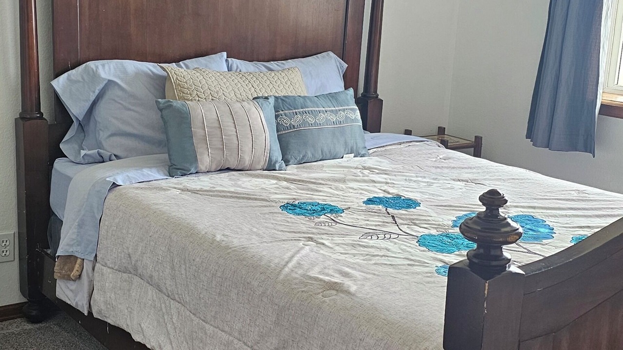 Photo of Bedroom in Alamosa