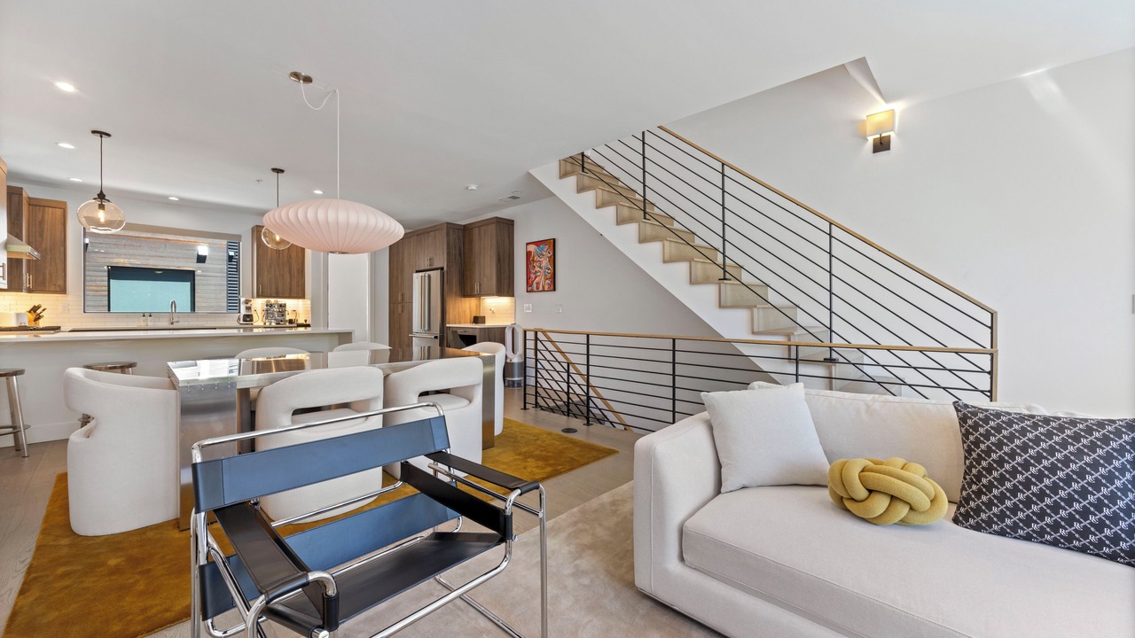 Photo of Livingroom in Whittier