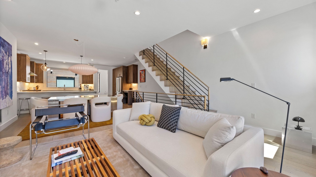 Photo of Livingroom in Whittier