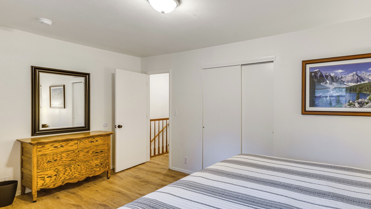 Photo of Bedroom in Cascade