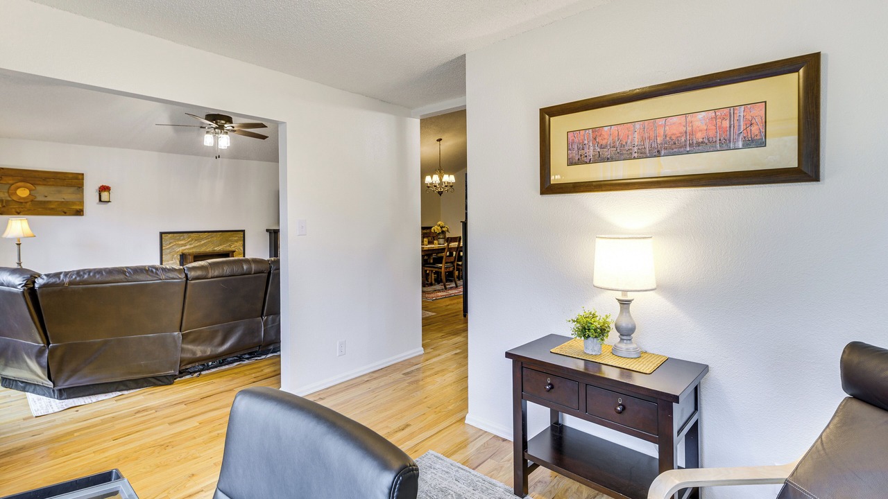 Photo of Livingroom in Cascade