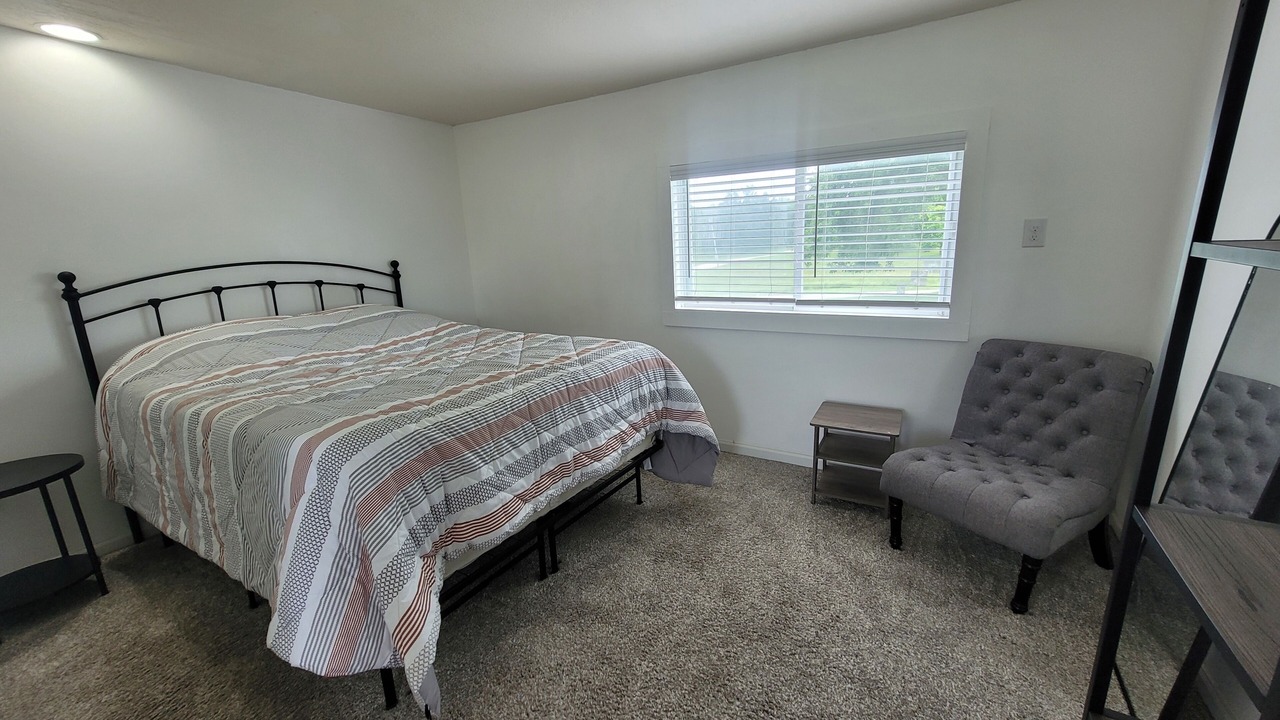 Photo of Bedroom in Waldron