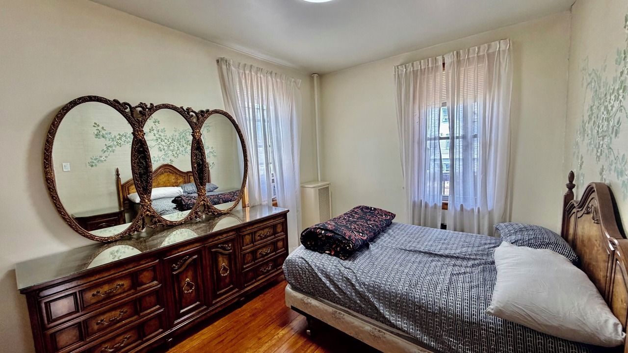 Photo of Bedroom in Constable Hook
