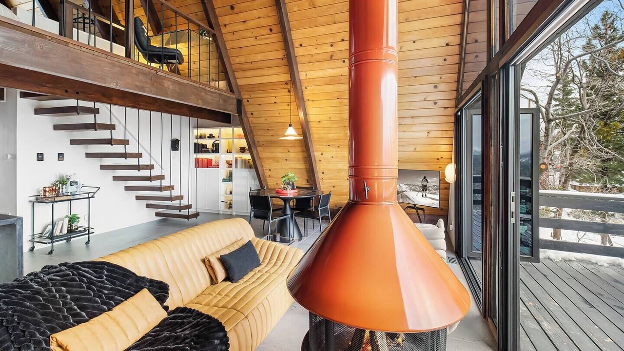 Photo of Livingroom in Arrowbear Lake