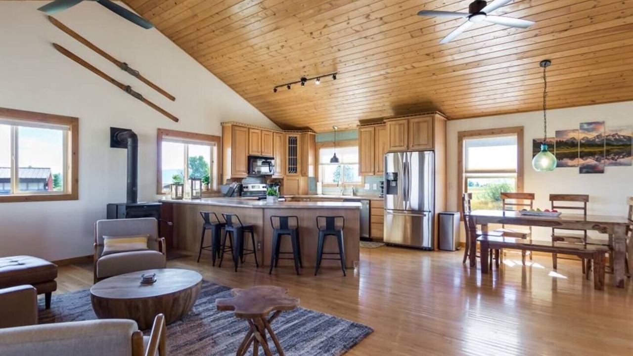 Photo of Others in Leigh Creek Estates