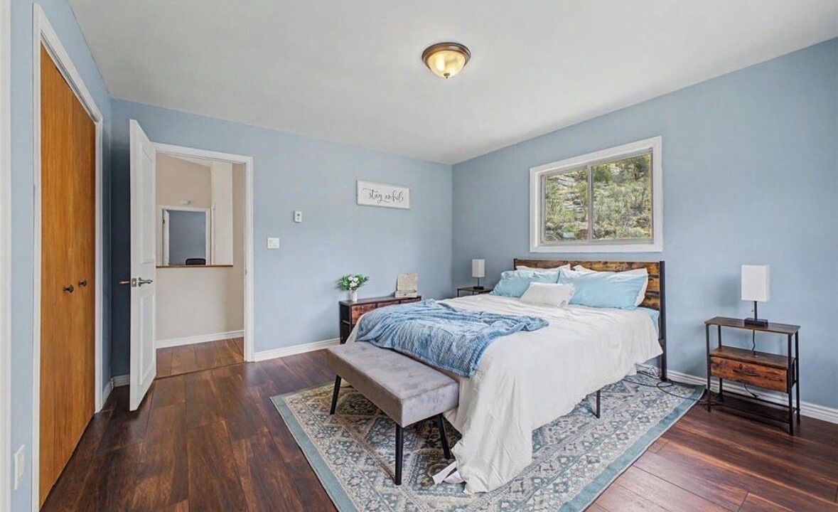 Photo of Bedroom in Lyons