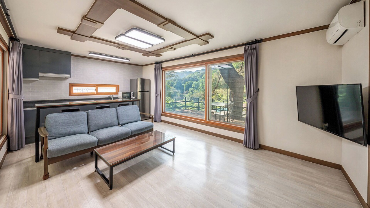 Photo of Bedroom in Gimsatgat