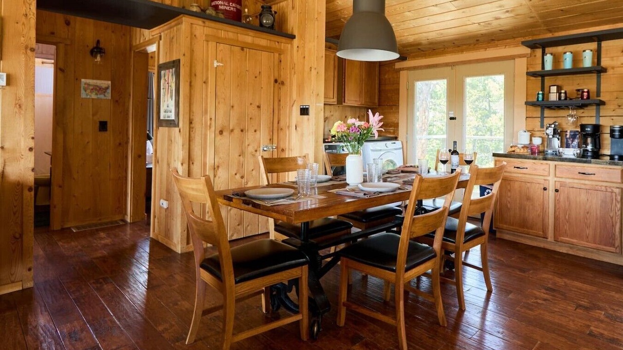 Photo of Livingroom in Saint Mary's