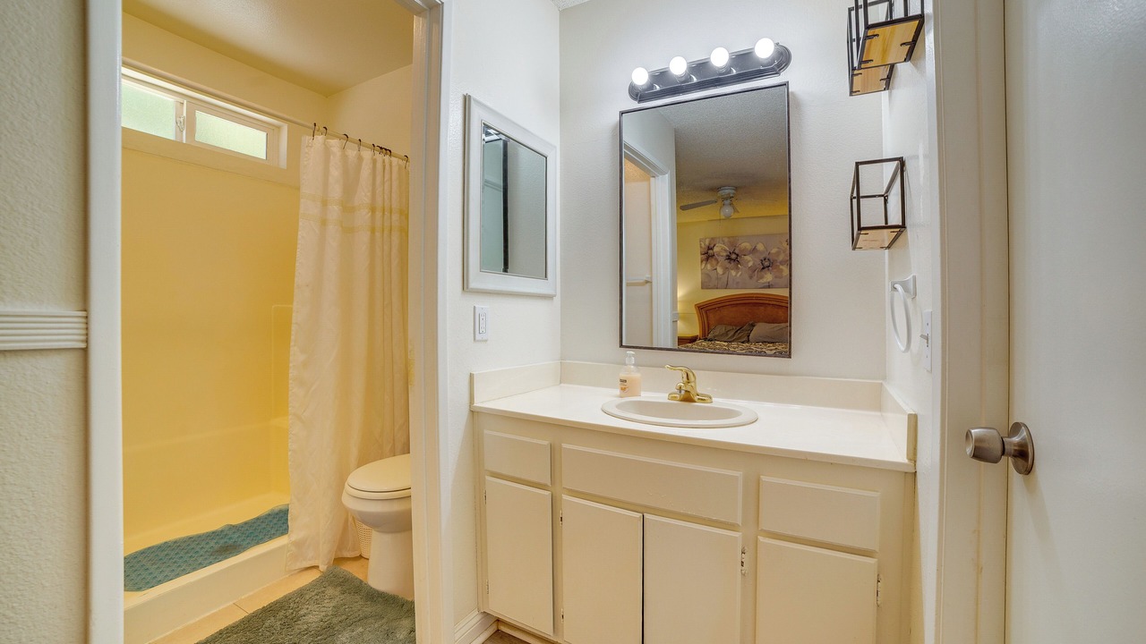 Photo of Bathroom in Moreno Valley