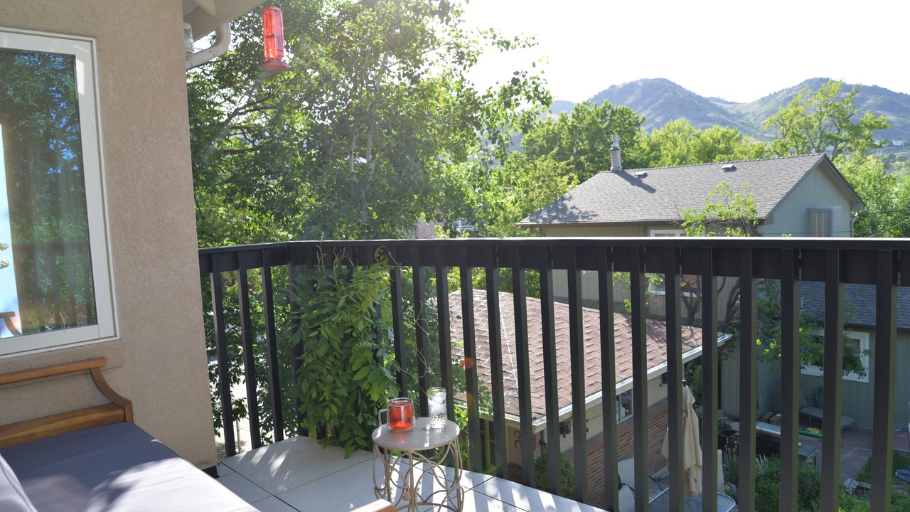 Photo of Outdoor in Golden