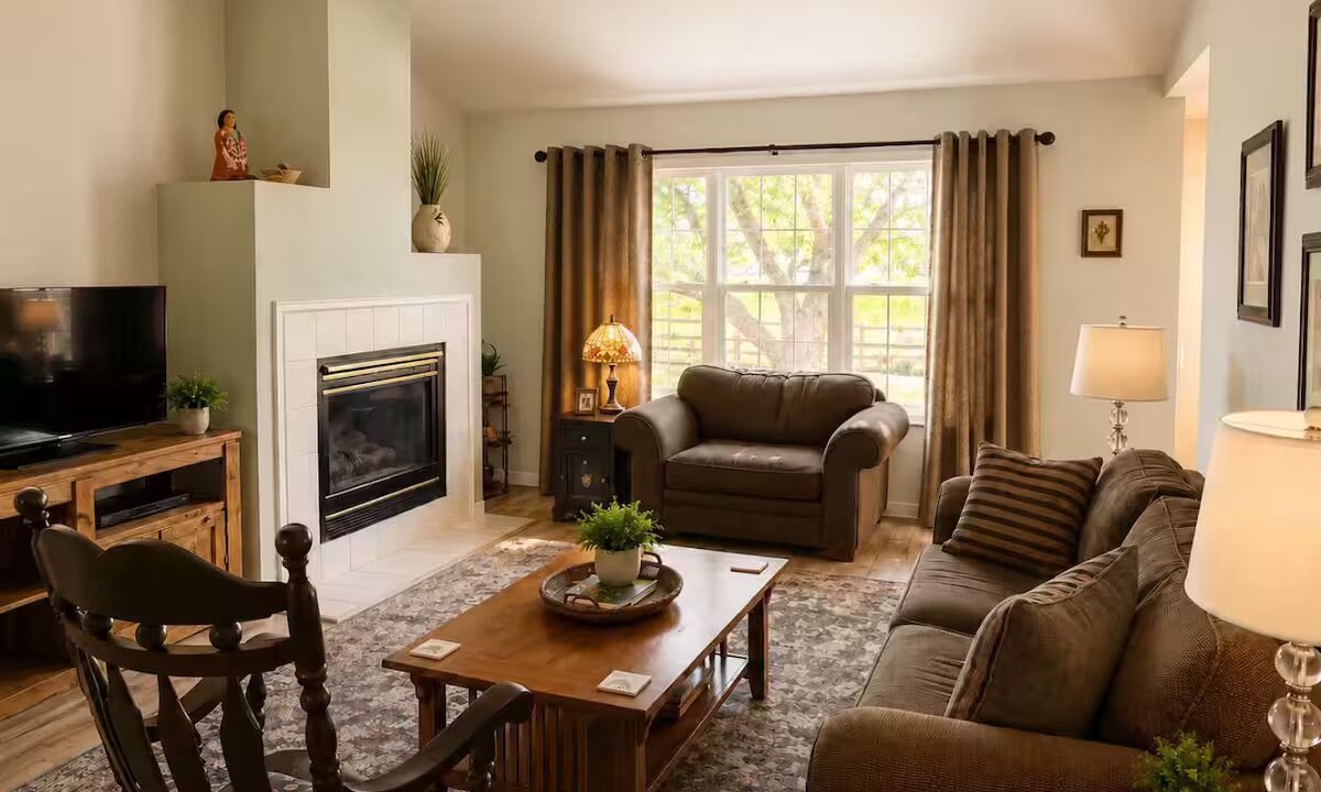 Photo of Livingroom in Canon City