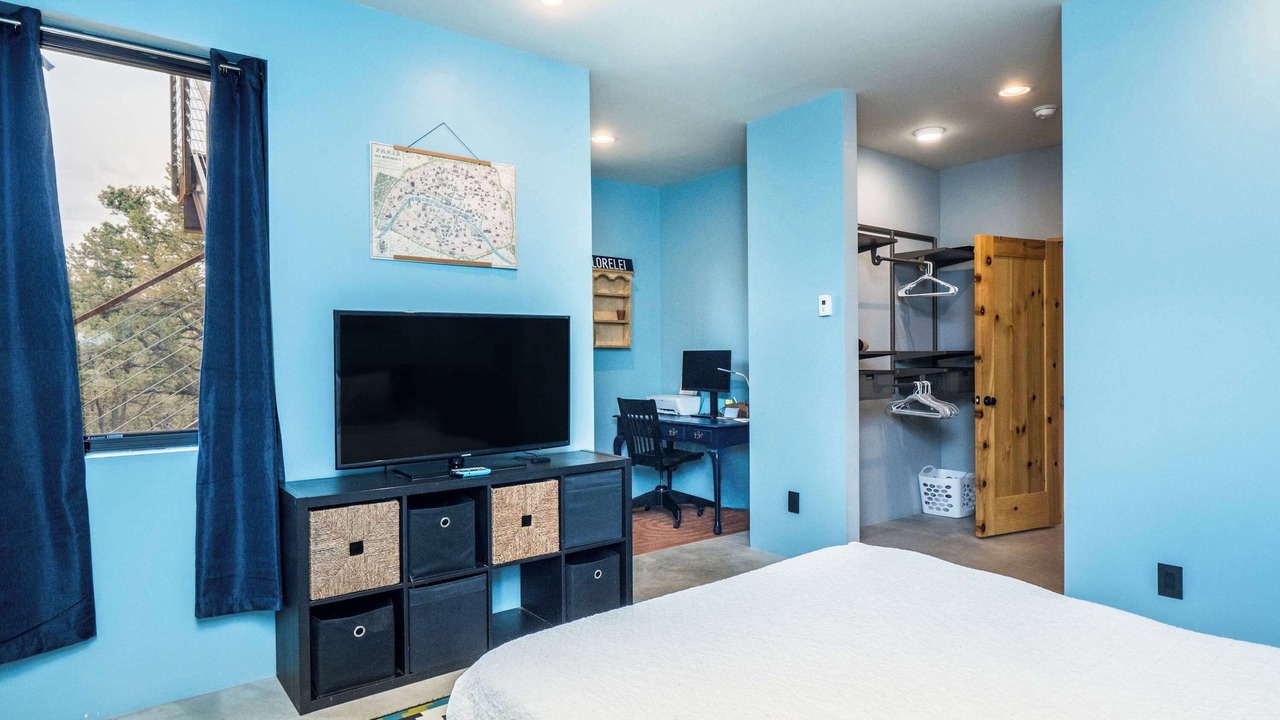 Photo of Bedroom in Valdez