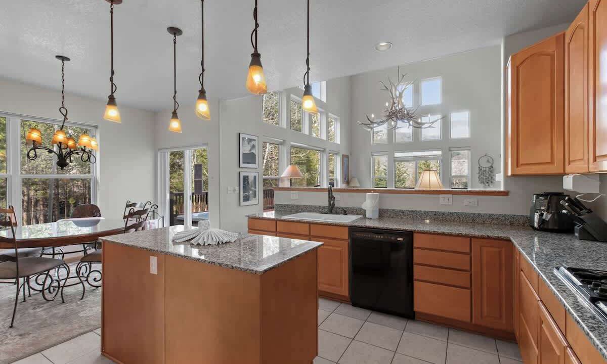 Photo of Kitchen in Three Peaks