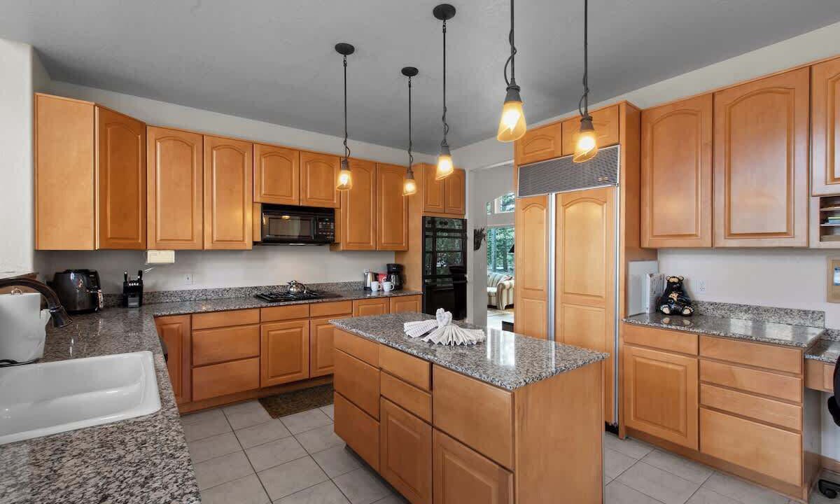 Photo of Kitchen in Three Peaks