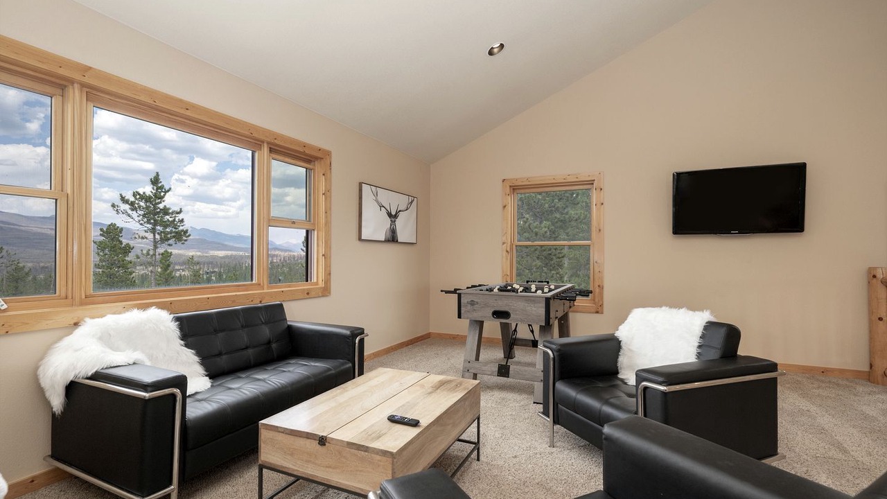Photo of Livingroom in Grand Lake