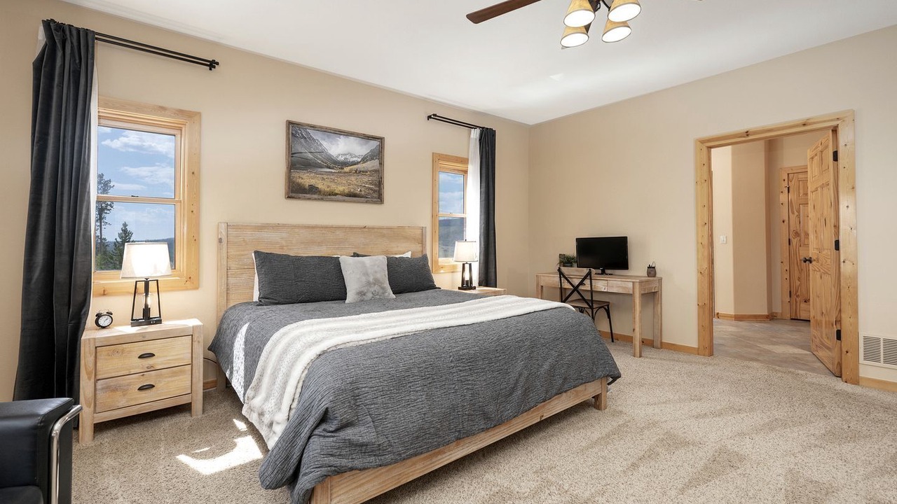 Photo of Bedroom in Grand Lake