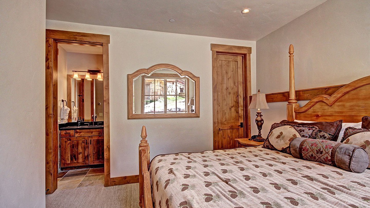 Photo of Bedroom in Copper Mountain