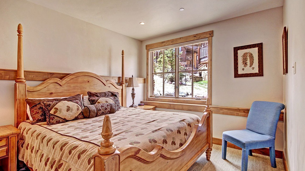 Photo of Bedroom in Copper Mountain