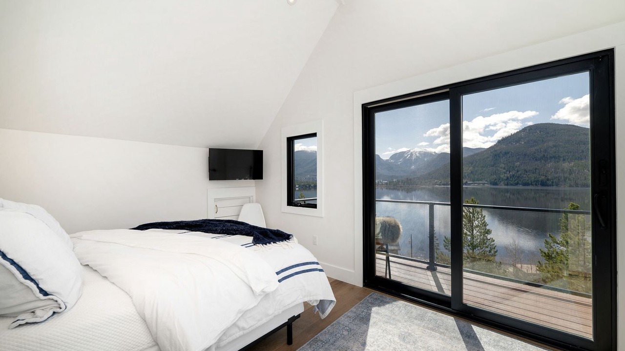Photo of Bedroom in Grand Lake