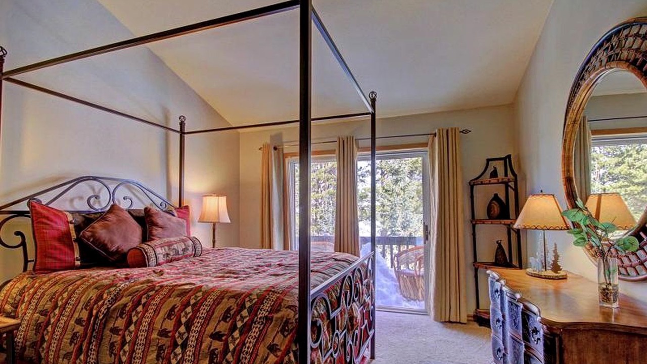 Photo of Bedroom in Warrior's Mark West