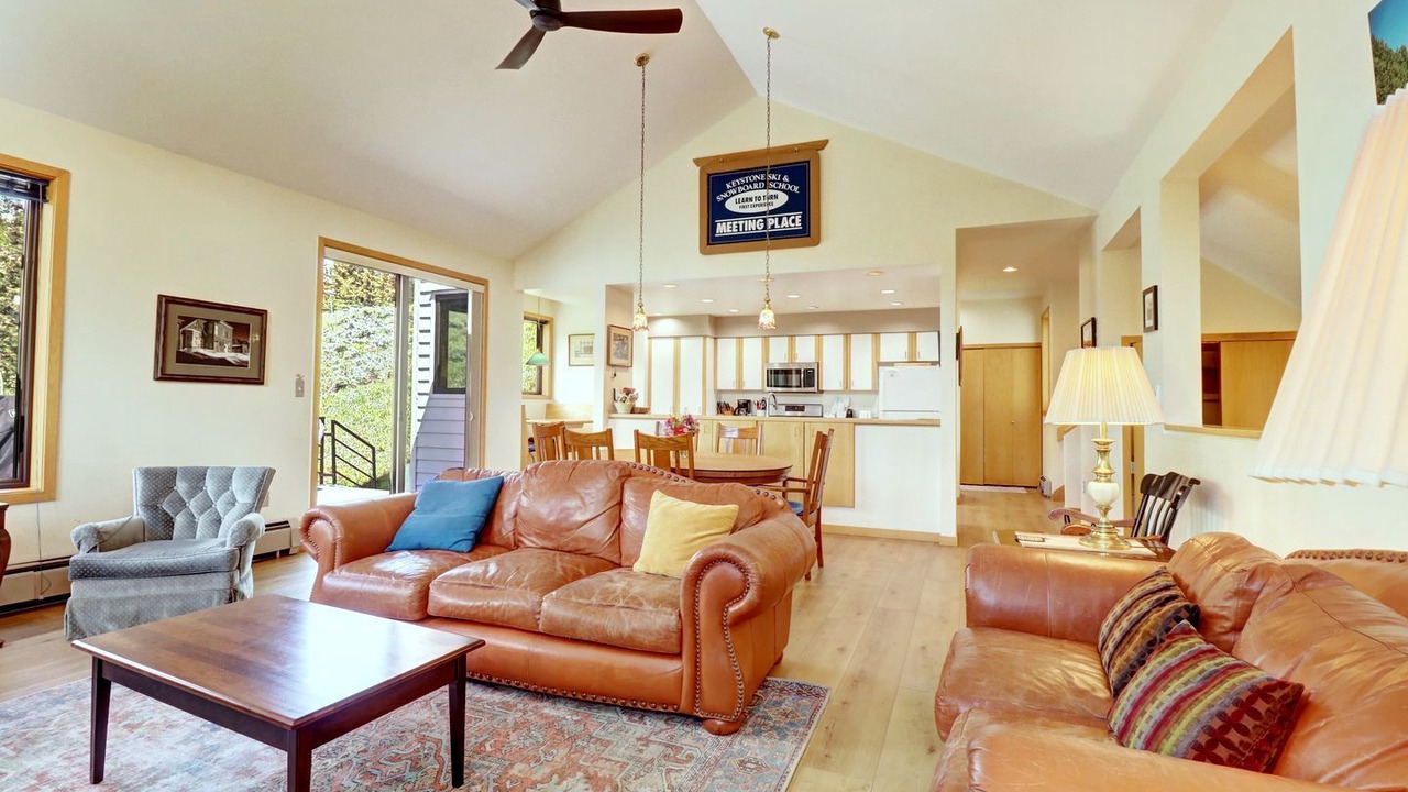 Photo of Livingroom in Keystone