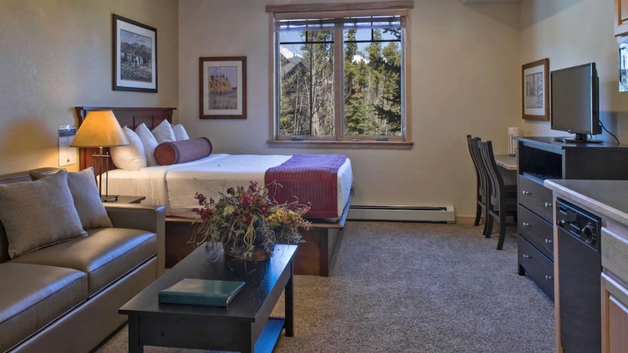 Photo of Bedroom in Four O'Clock