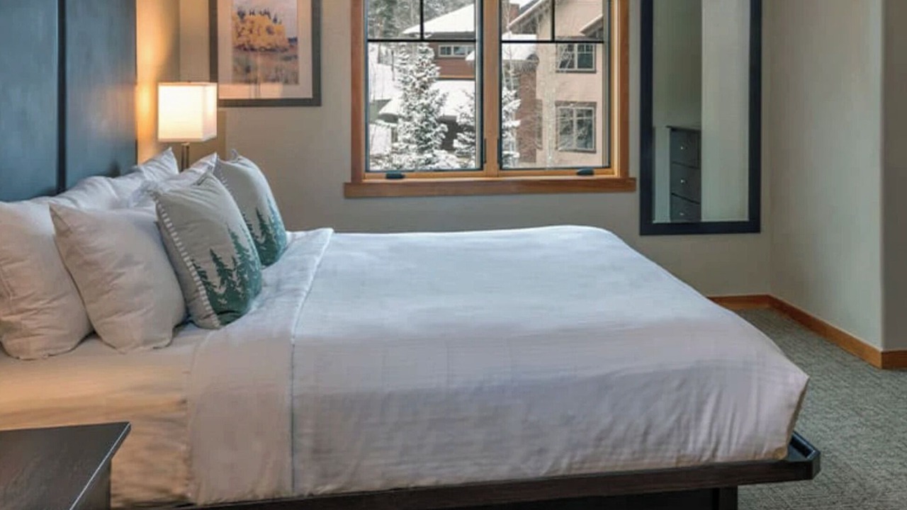 Photo of Bedroom in Four O'Clock