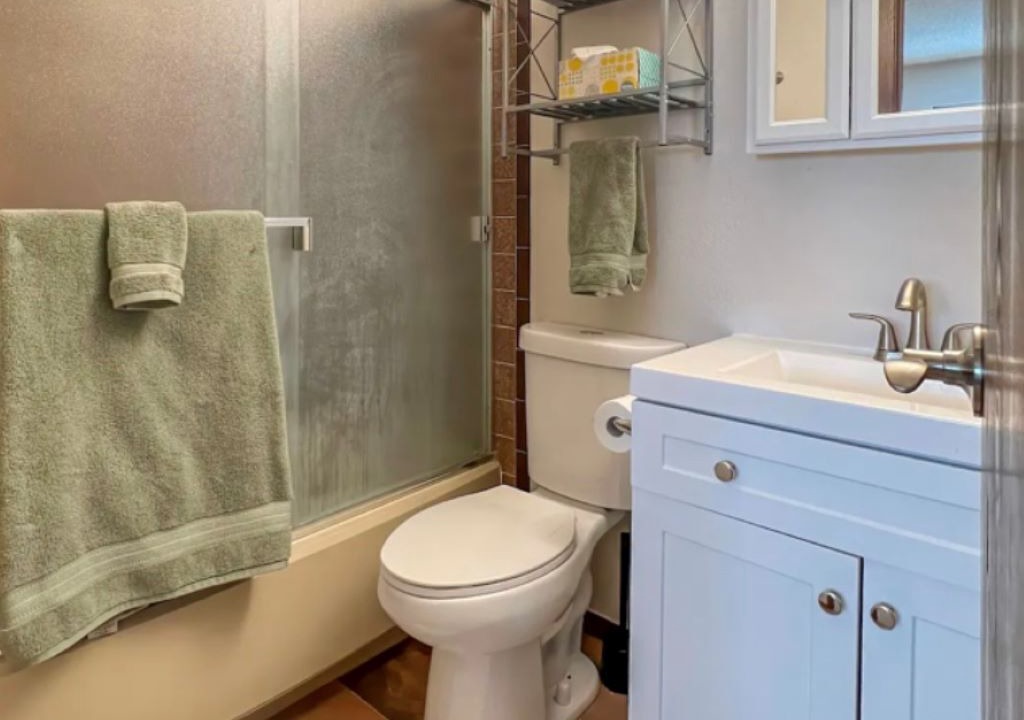 Photo of Bathroom in Fraser