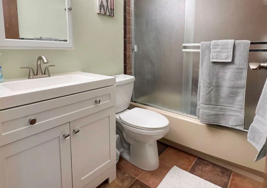 Photo of Bathroom in Fraser