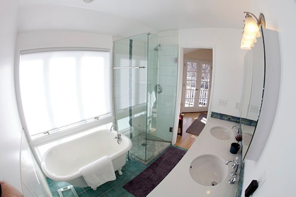 Photo of Bathroom in Newlands
