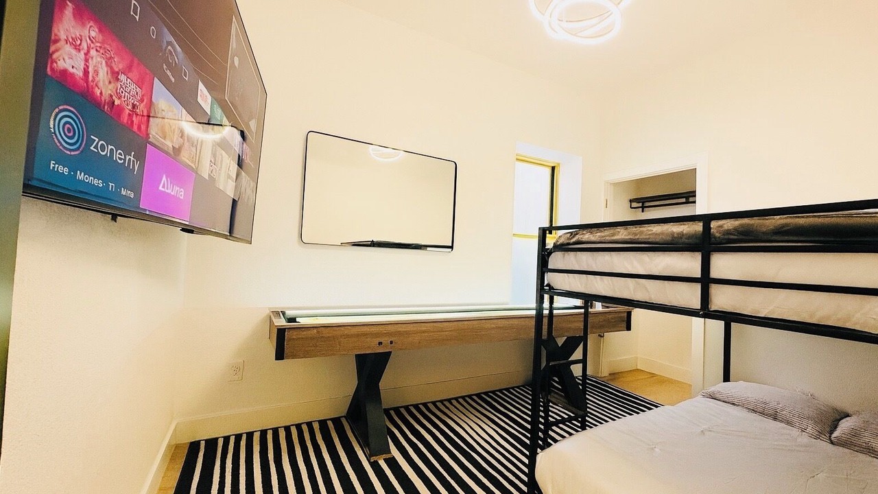 Photo of Bedroom in Curtis Park