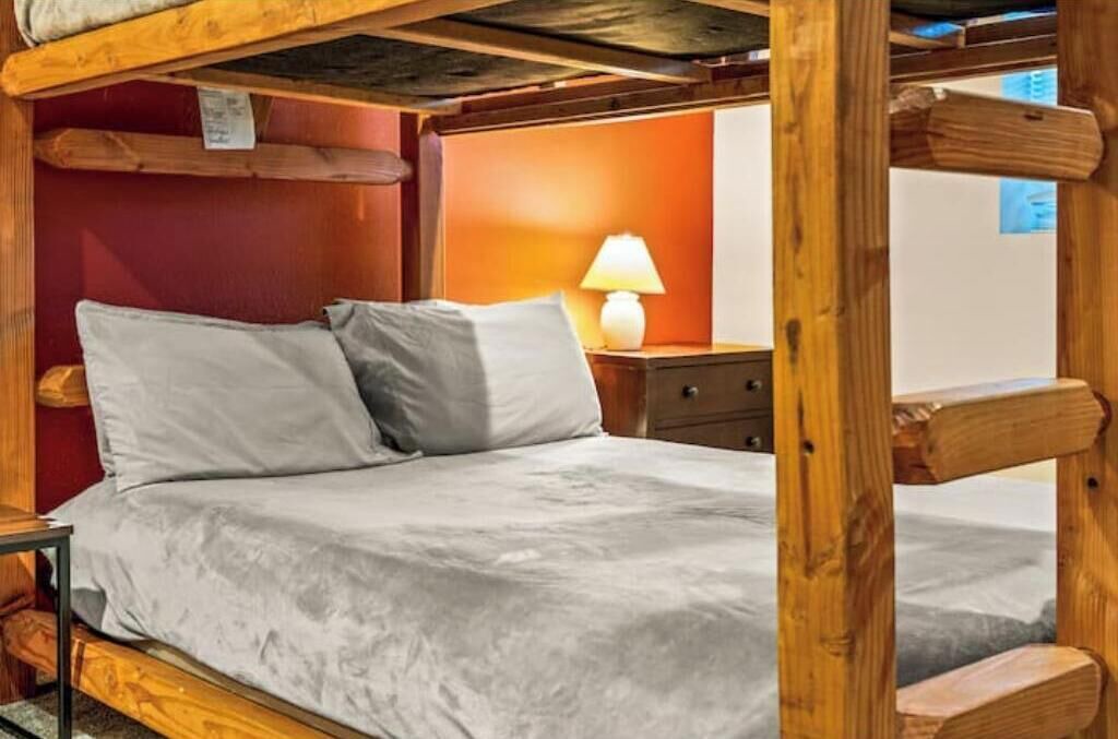 Photo of Bedroom in Edwards